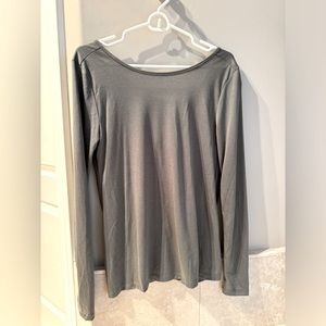 Athleta gray long sleeve top